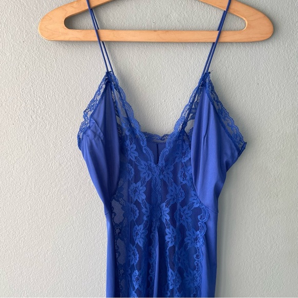 Vae Mode | Vintage 80s Cobalt Blue Lace Front Long Slip Dress Lingerie Nightgown - Picture 4 of 14